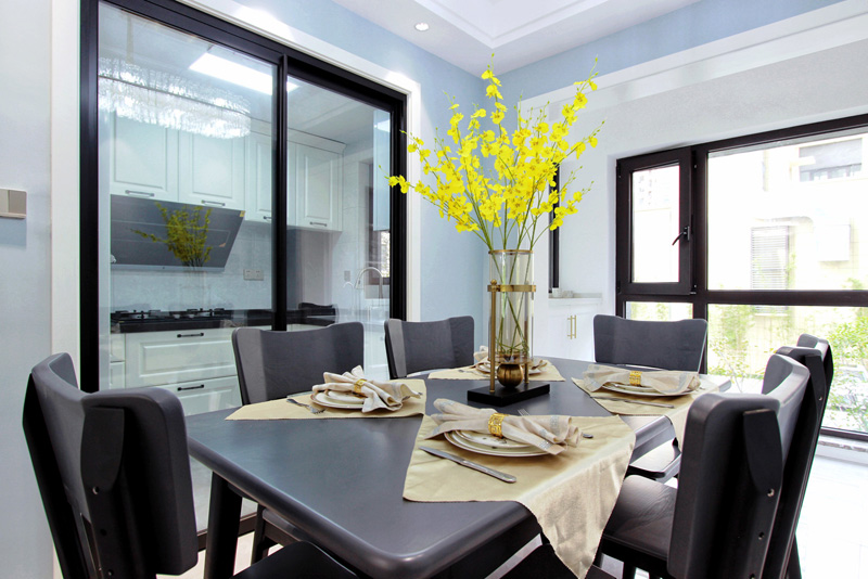 ����װ�޹�˾