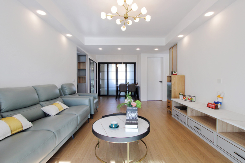 ����װ�޹�˾