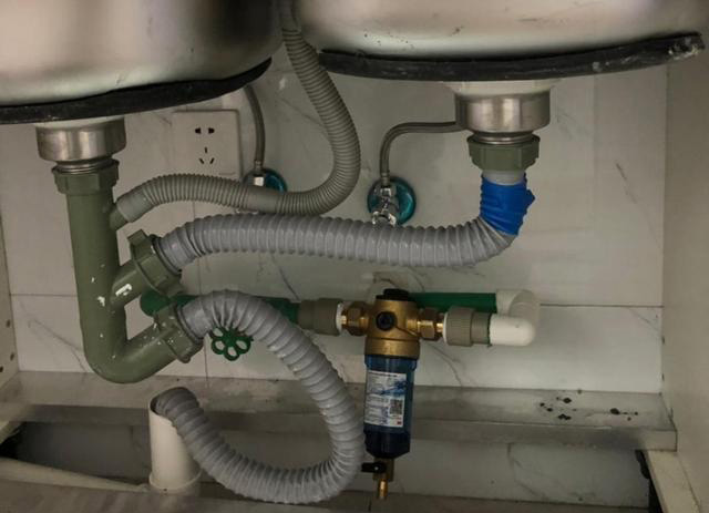 ����װ�޹�˾