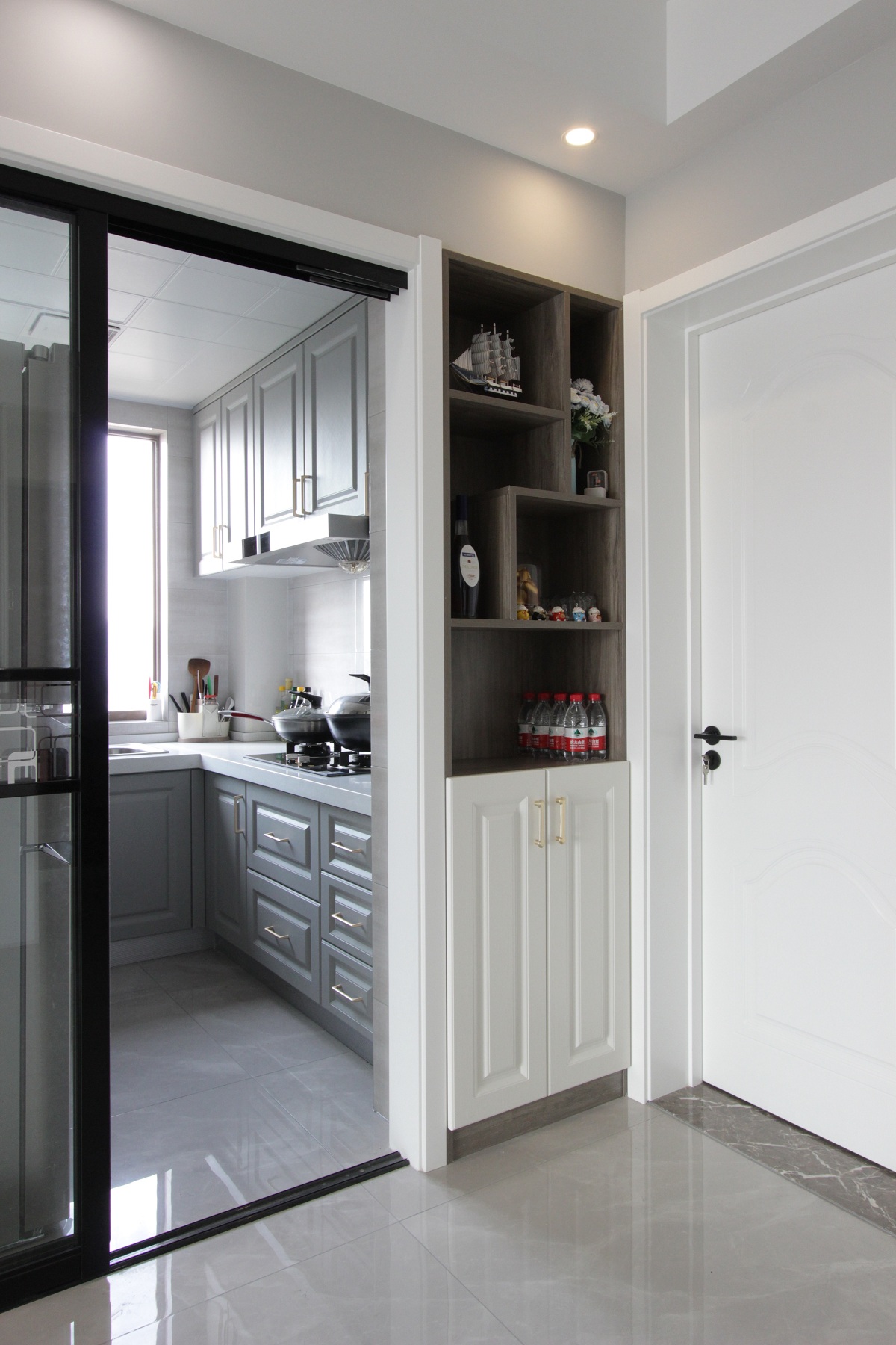 ���ݶ��ַ�װ�޵���