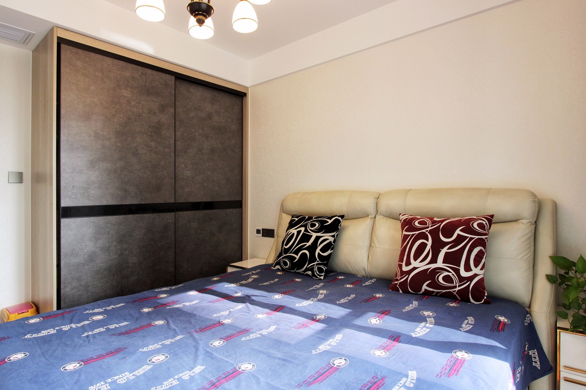 ����131ƽ�״���װ��