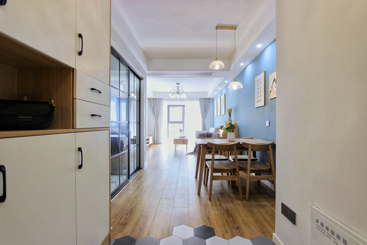 ����ë��������װ�޶���Ǯ