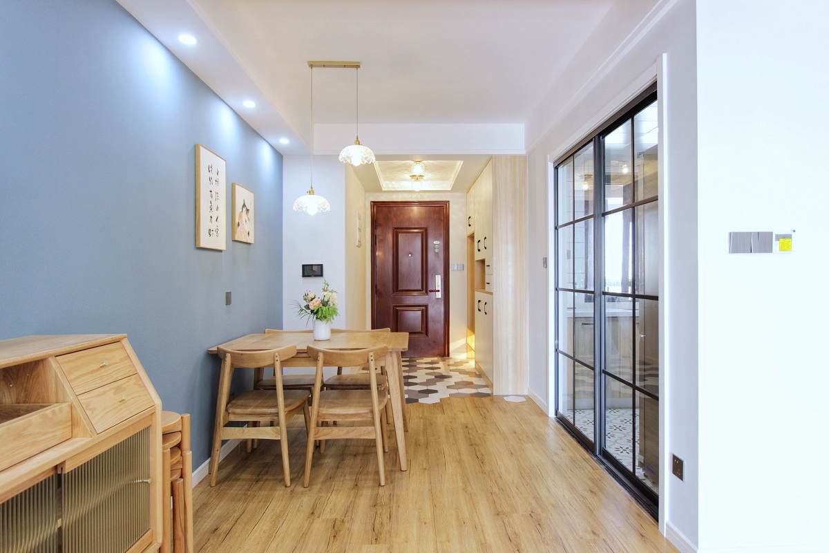 ����ë����ǽ��װ�޶���Ǯ