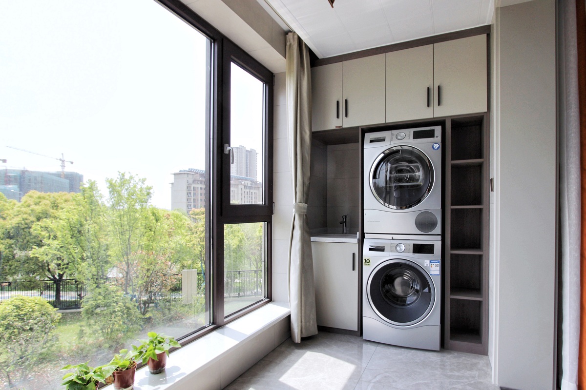 ����140ƽ����̨װ��