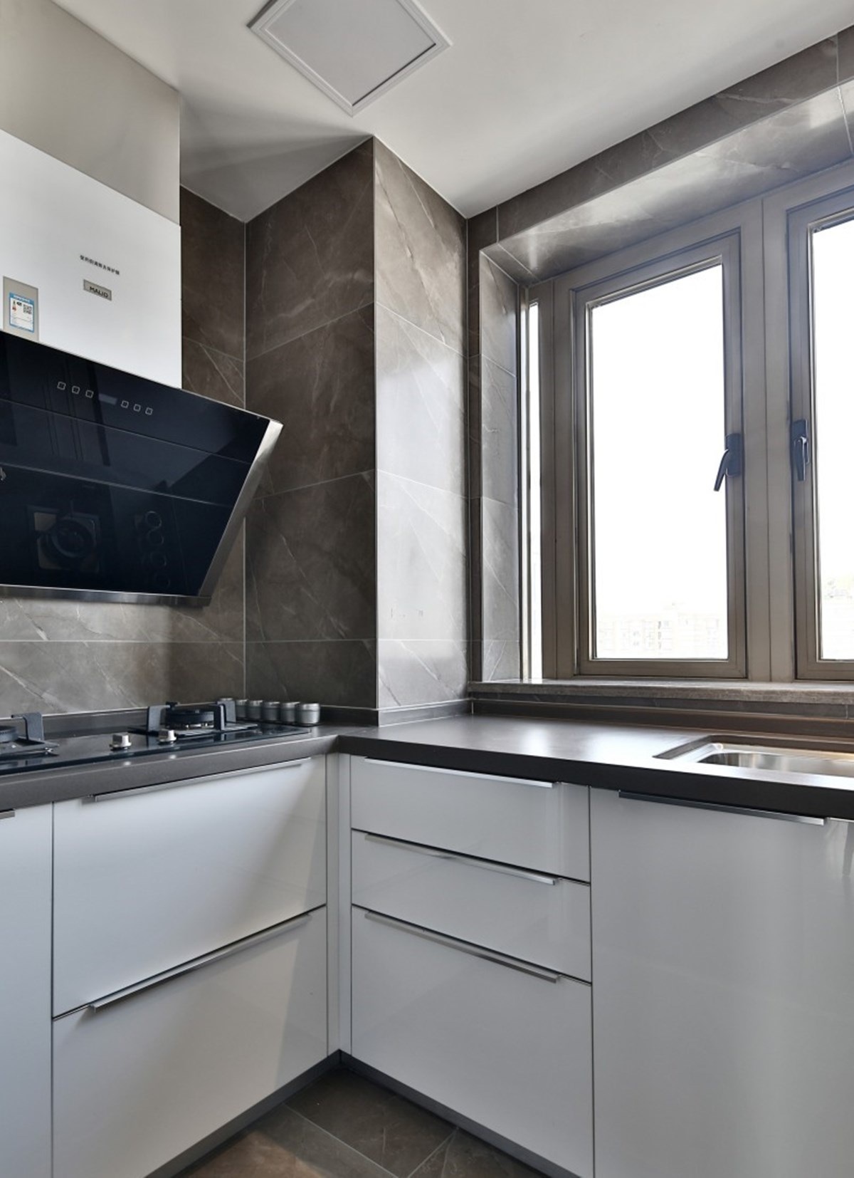 ����120ƽ�׳���װ��