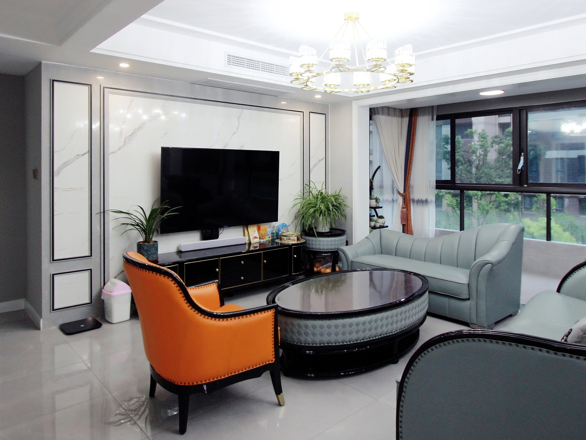 ���ݷ����е�װ�޶���Ǯ