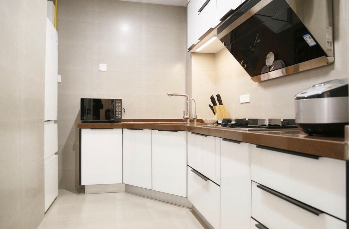 ����С����װ��ʯ�Ķ���Ǯ