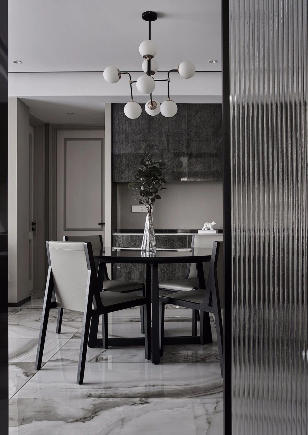 ����100ƽ�׵���װ�޶���Ǯ