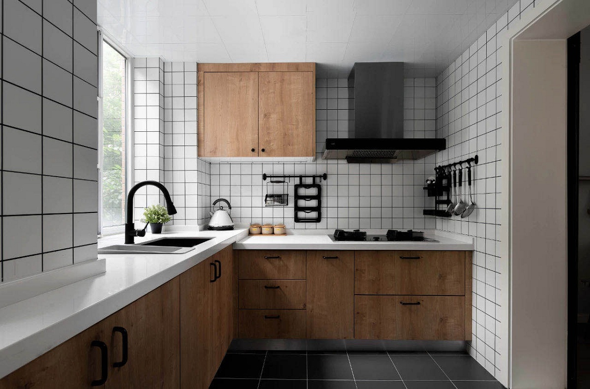 ���ݶ��ַ�װ���˹�����