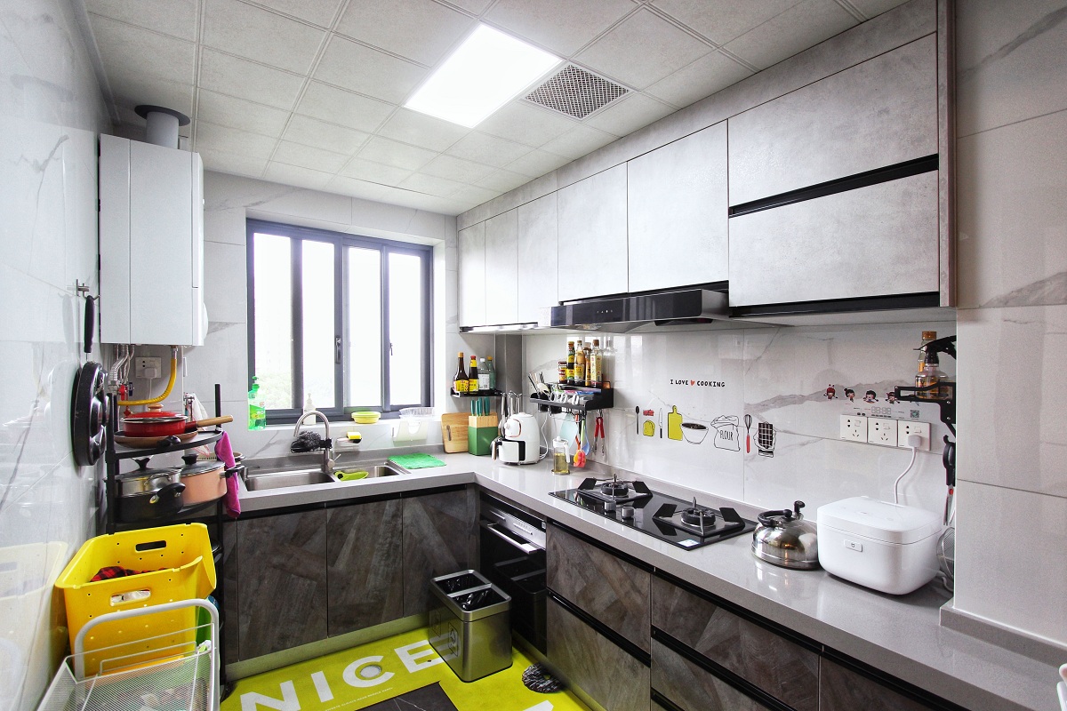 ���ݶ�ͯ���ߵ�װ�޶���Ǯ