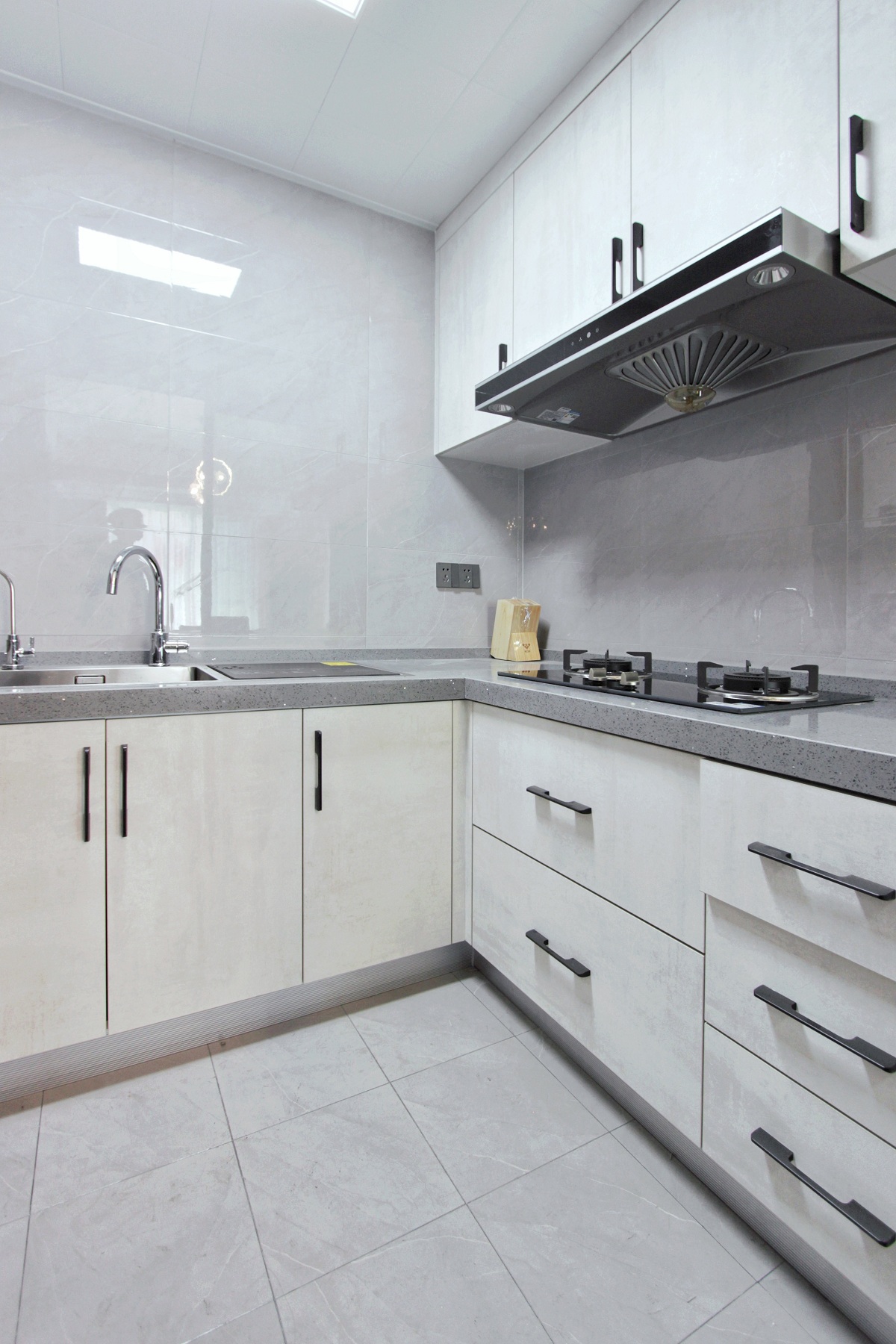 ����142ƽ�׳���װ�����