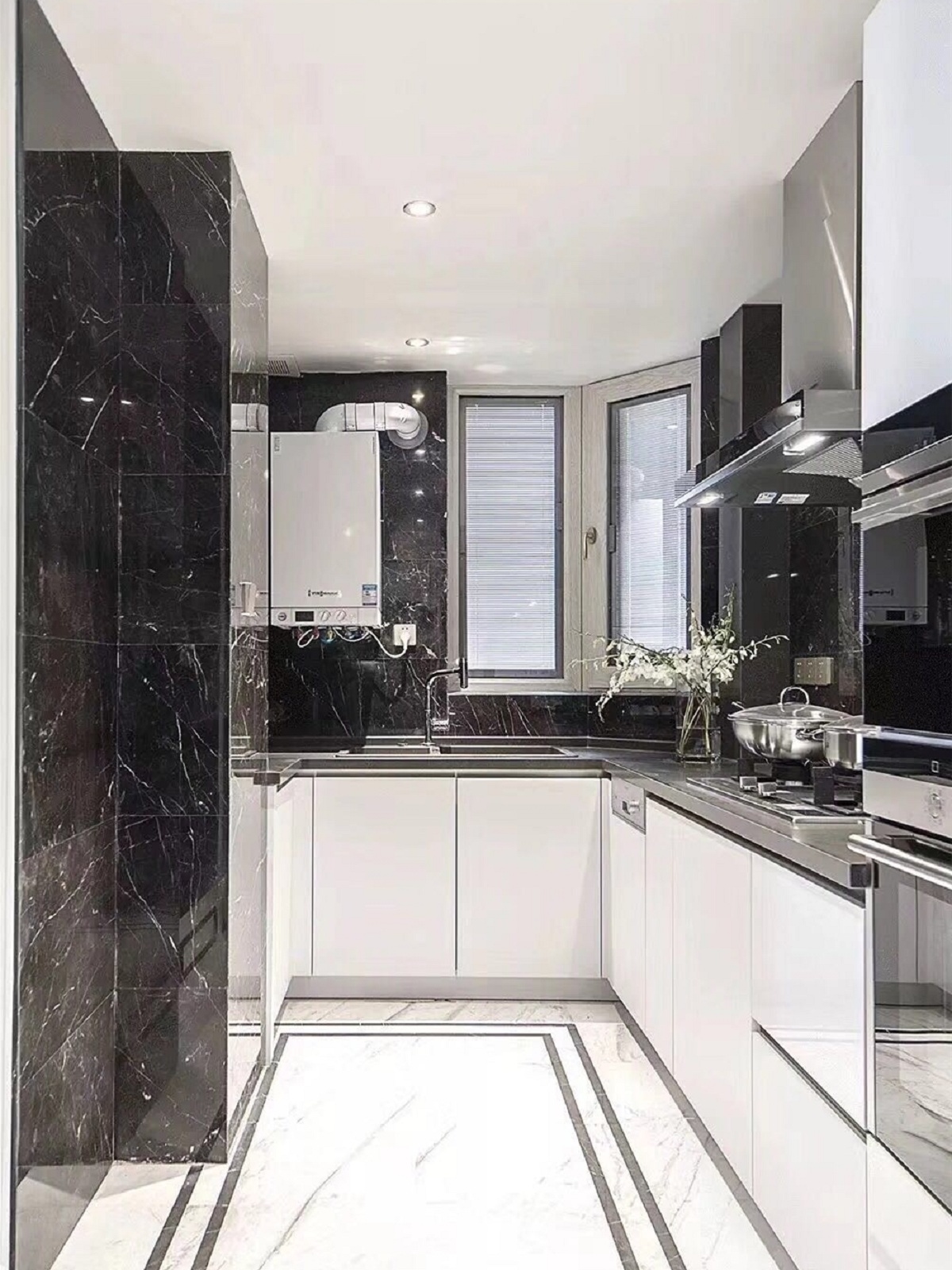 ����100ƽ�׳���װ��